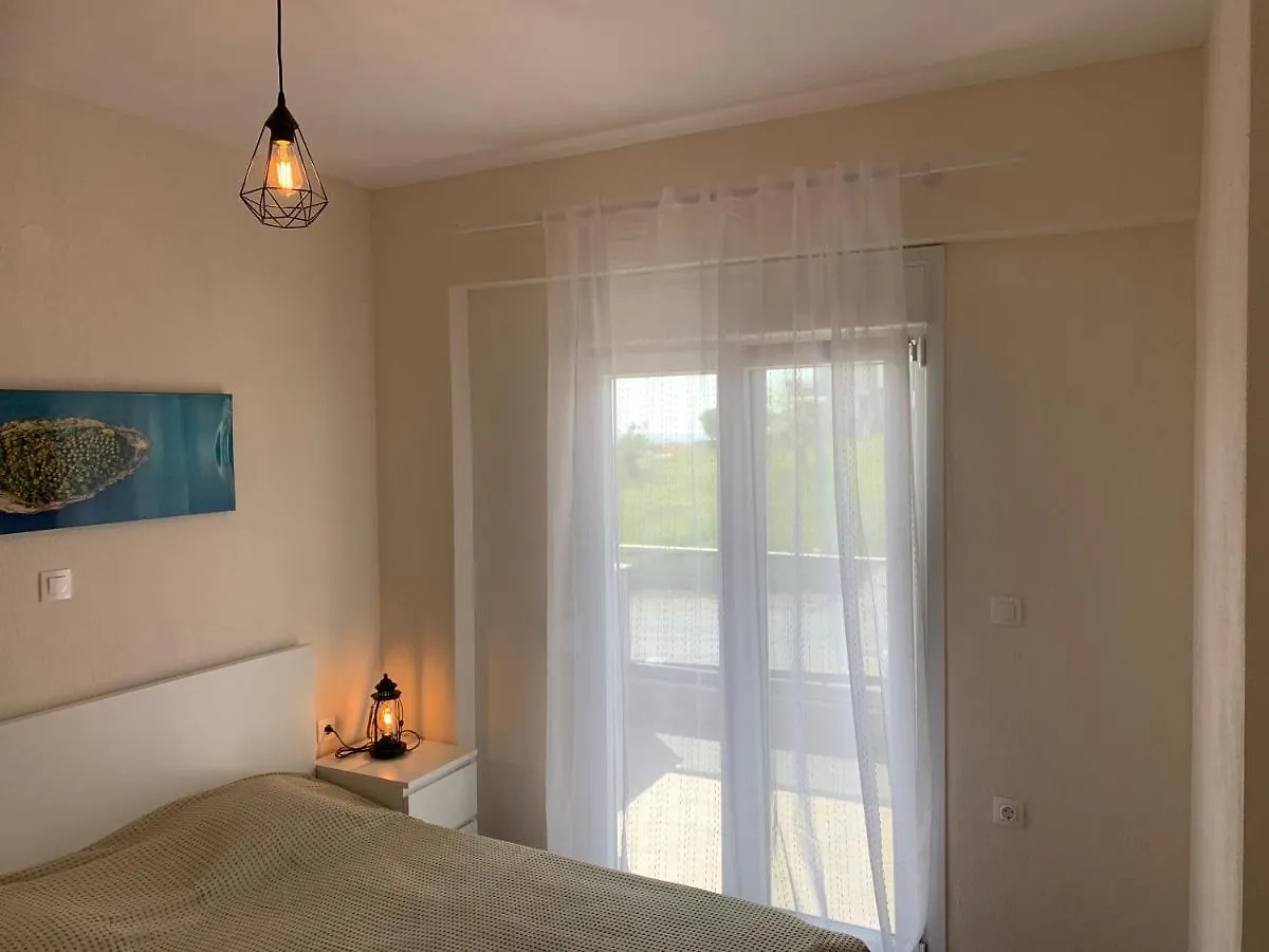 New Family Friendly Apartment Nikiti