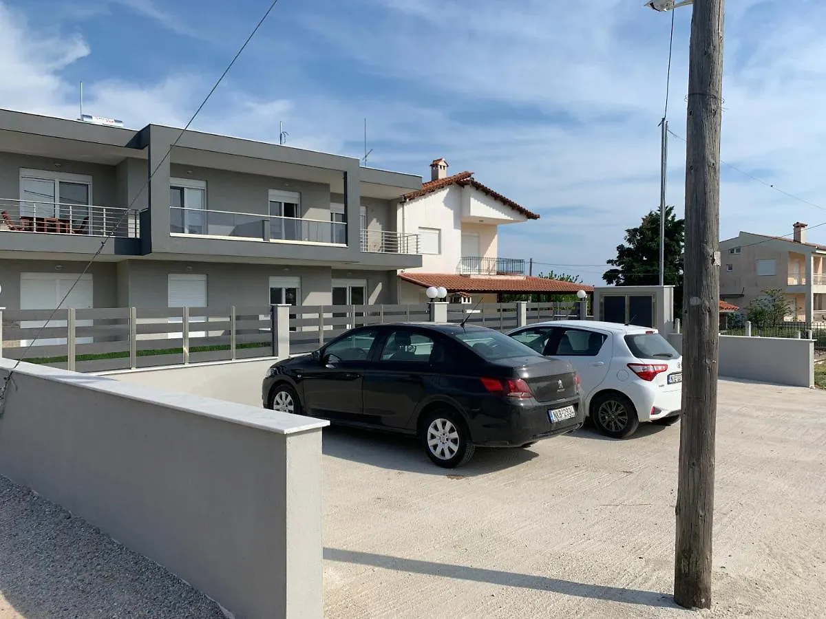 New Family Friendly Apartment Nikiti